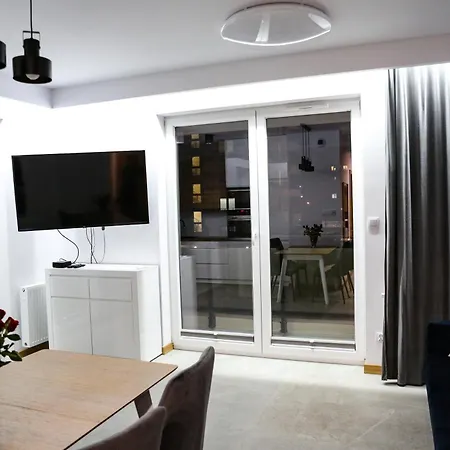 Apartament Krolowej Jadwigi Z Garazem Radom Exterior photo