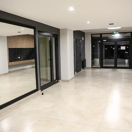 Apartament Krolowej Jadwigi Z Garazem Radom Exterior photo